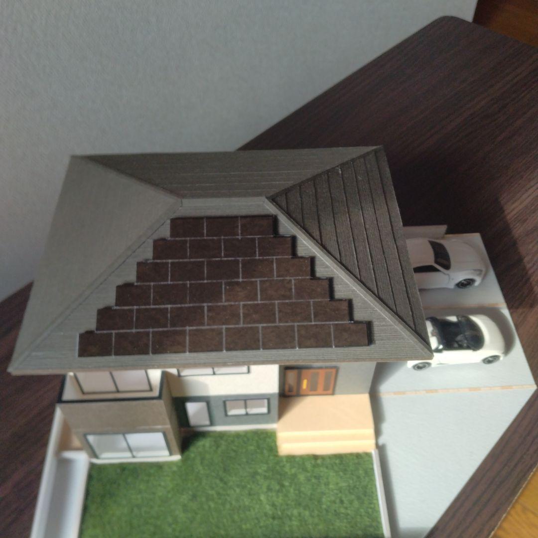 100分の1，2階建て内外模型No.98『陽だまりで，お正月』