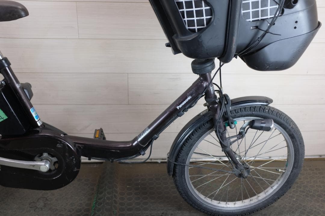 パナソニック ギュット　　20インチ　3段　16.0Ah（4点灯）充電器無し