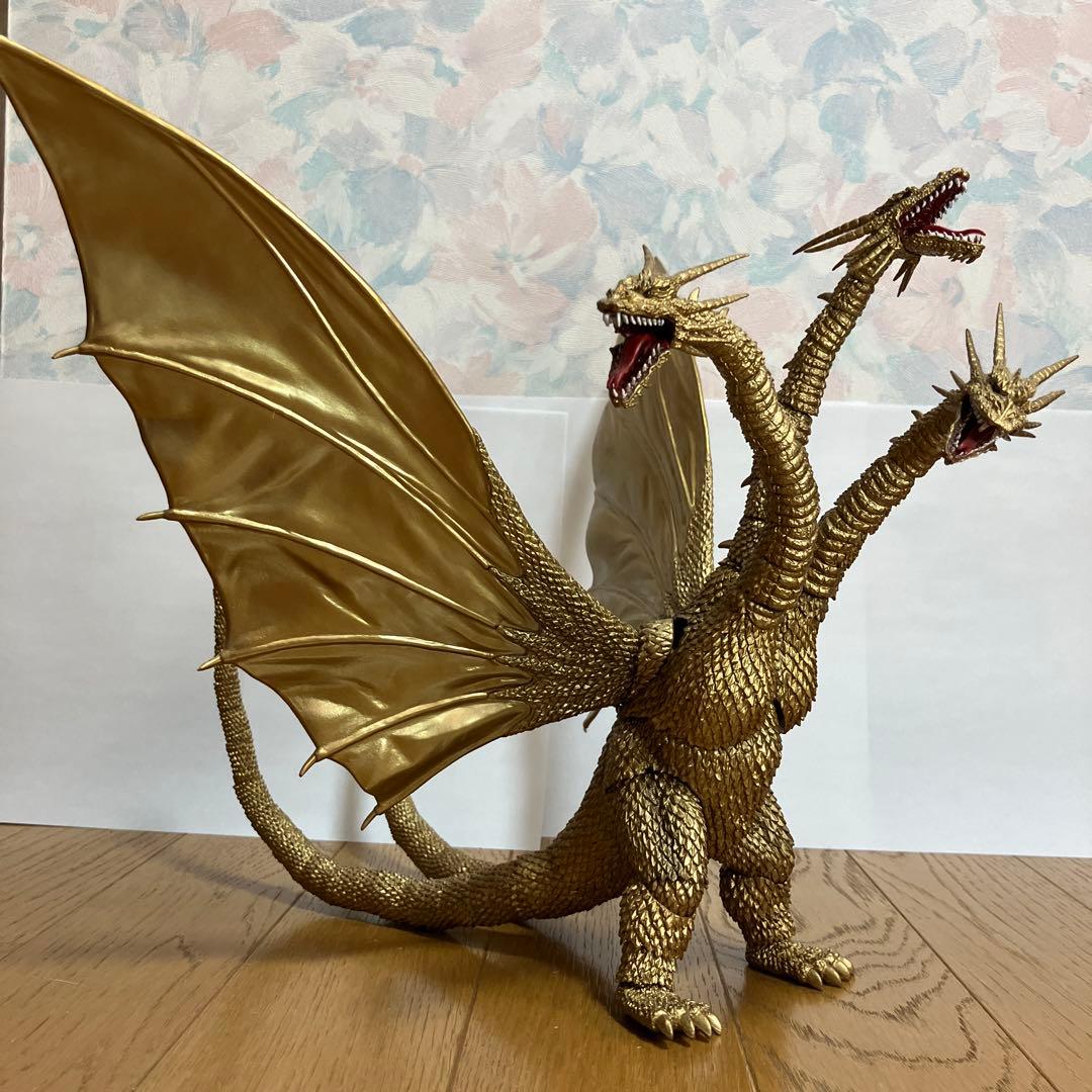 キングギドラ　S.H.MonsterArt 可動フィギュア　バンダイ