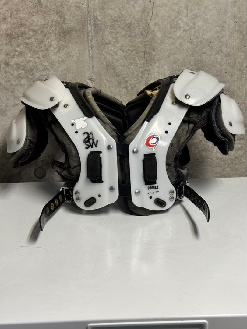 アメリカンフットボール　ダグラス　24SW Sサイズ アメリカンフットボール ダグラス 24SW Sサイズ