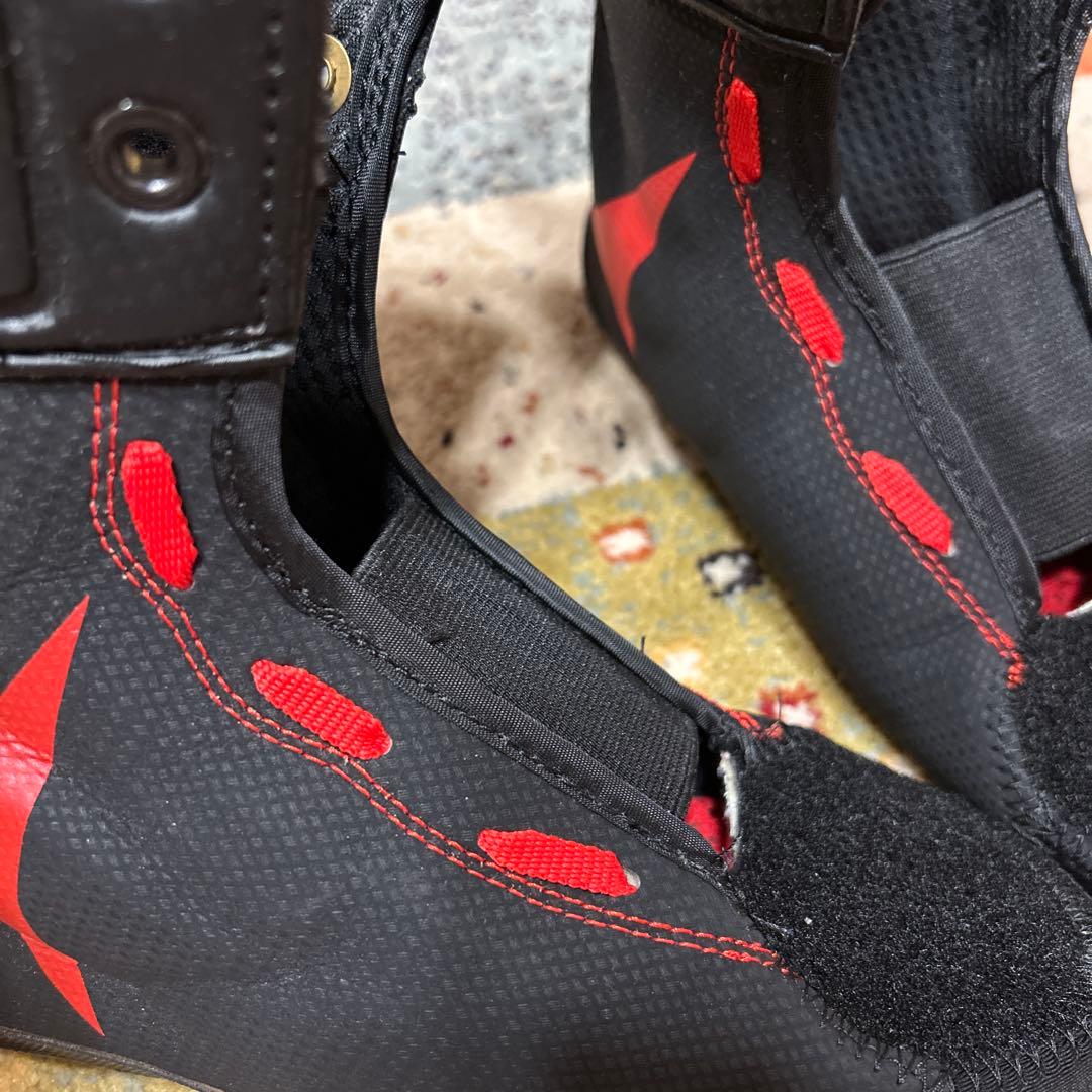 ATOMIC スキー靴 STI インナーブーツ 黒/赤 22.5㎝ - メルカリ