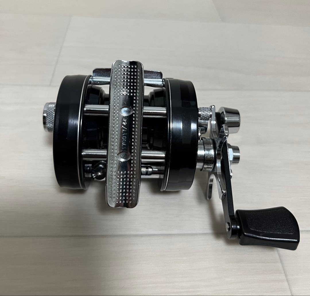 希少品 ABU アンバサダー 2500c 限定復刻版 ビッグクレスト - メルカリ