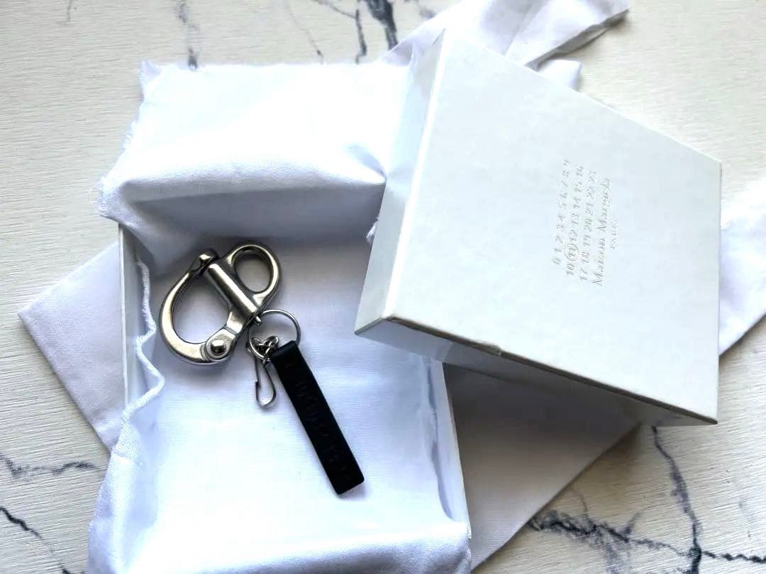 初期【Maison Margiela】南京錠キーリング - メルカリ