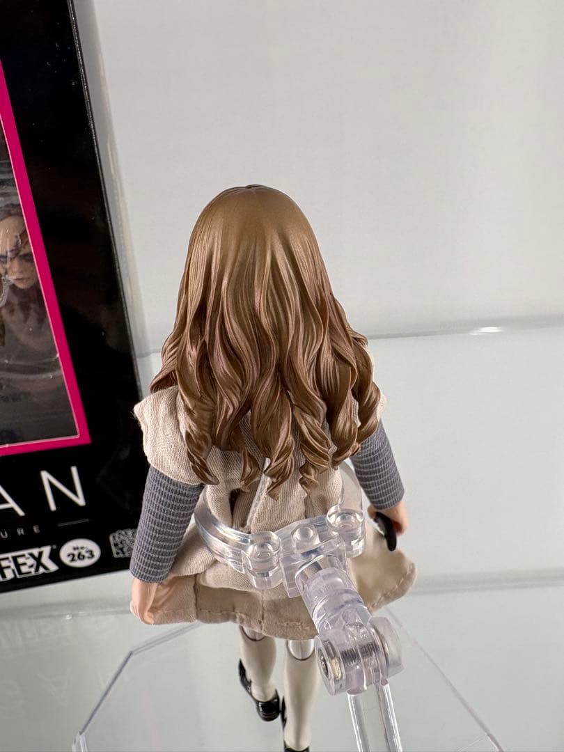 MEDICOM TOY MAFEX M3GAN ミーガン　フィギュア