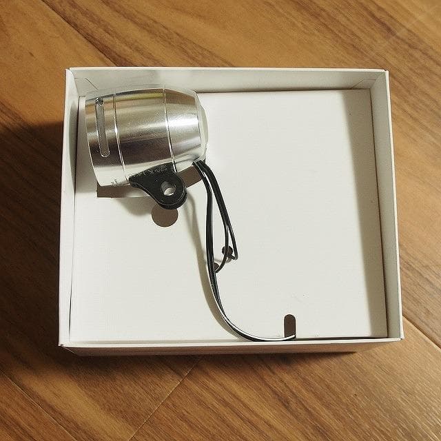 ブッシュ＆ミューラー IQ-XS ハブダイナモライト 210ルーメン ドイツ製