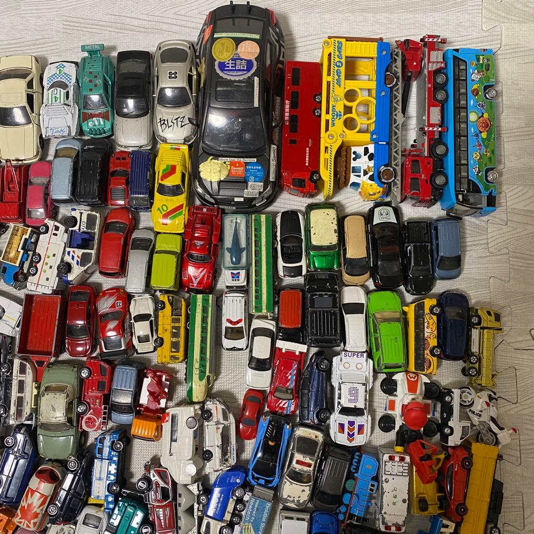 トミカ ミニカー 働く車 スポーツカー キャラクターカー 約120台 まとめ売り