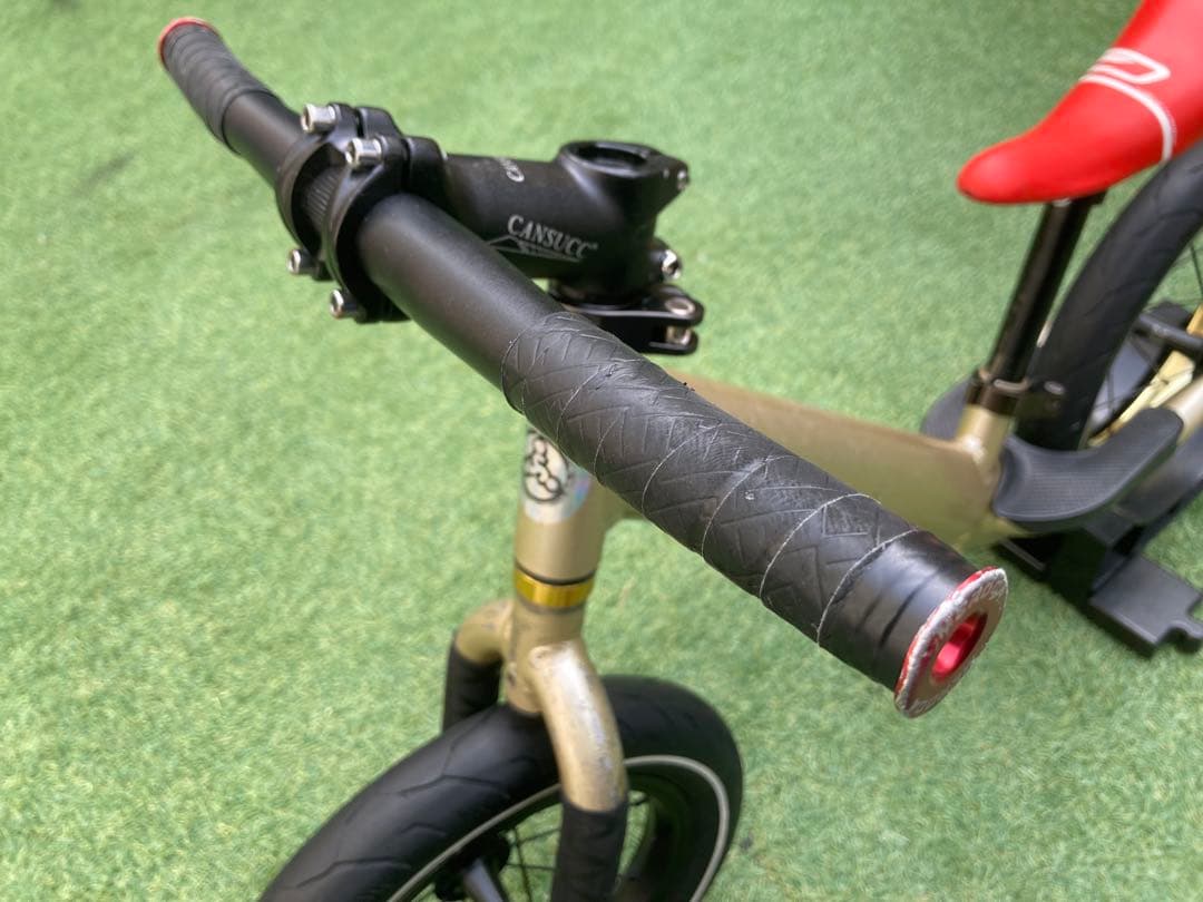 strider ストライダープロ PRO限定ゴールド 純正サドル、ハンドル付