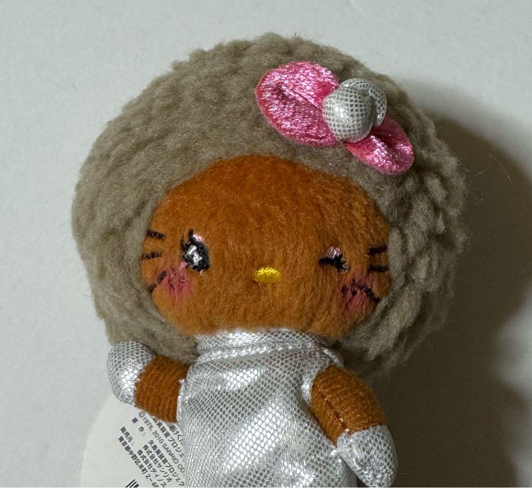 矢島美容室　ハローキティ　マスコット　ストロベリー