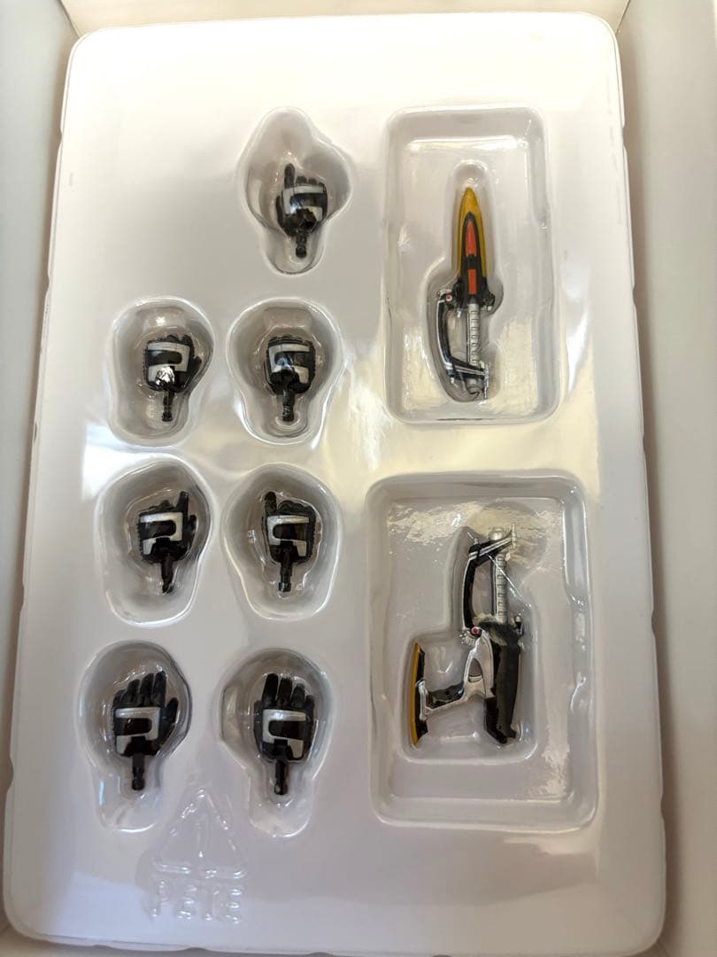 SHフィギュアーツ 真骨彫 仮面ライダーダークカブト　バンダイ