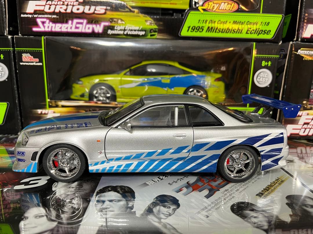 【希少】GREENLIGHT LED GT-R 1:18