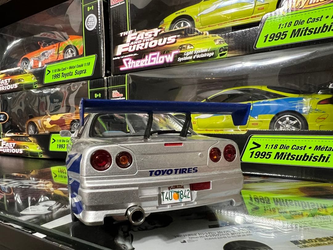 【希少】GREENLIGHT LED GT-R 1:18