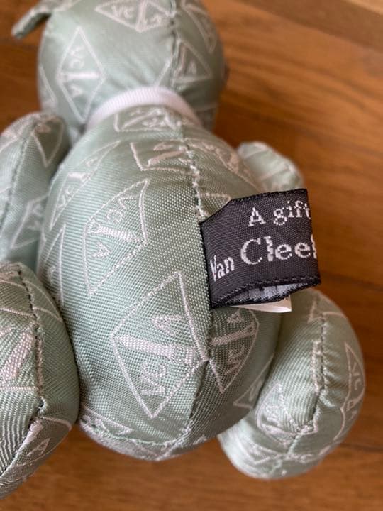 最終出品　新品未使用　ヴァンクリーフ　非販売　希少　テディ　ぬいぐるみ