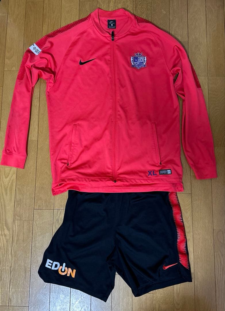 サンフレッチェ広島　2019 FP プラクティスウェア NIKE サンフレッチェ広島 2019 アンセム FB ジャケット(パープル