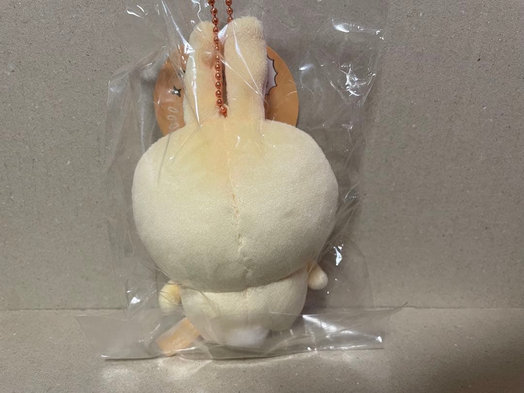 ちいかわ　ぷちミニマスコット　ちいかわハチワレうさぎ　初期