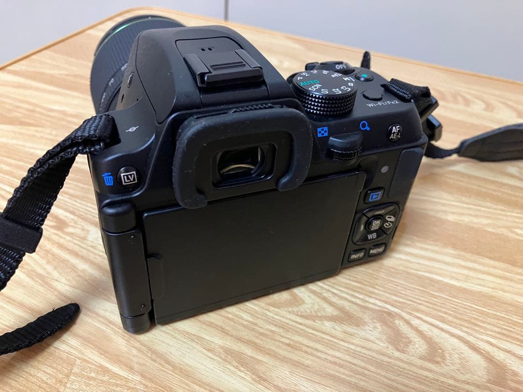 【美品】PENTAX K-70 本体とズームレンズセット《ショット数４６０枚》