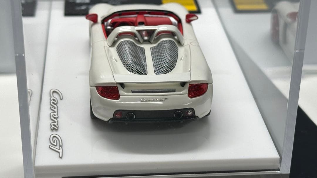 ミニカー Porsche Carrera GT2004Arctic White / Red