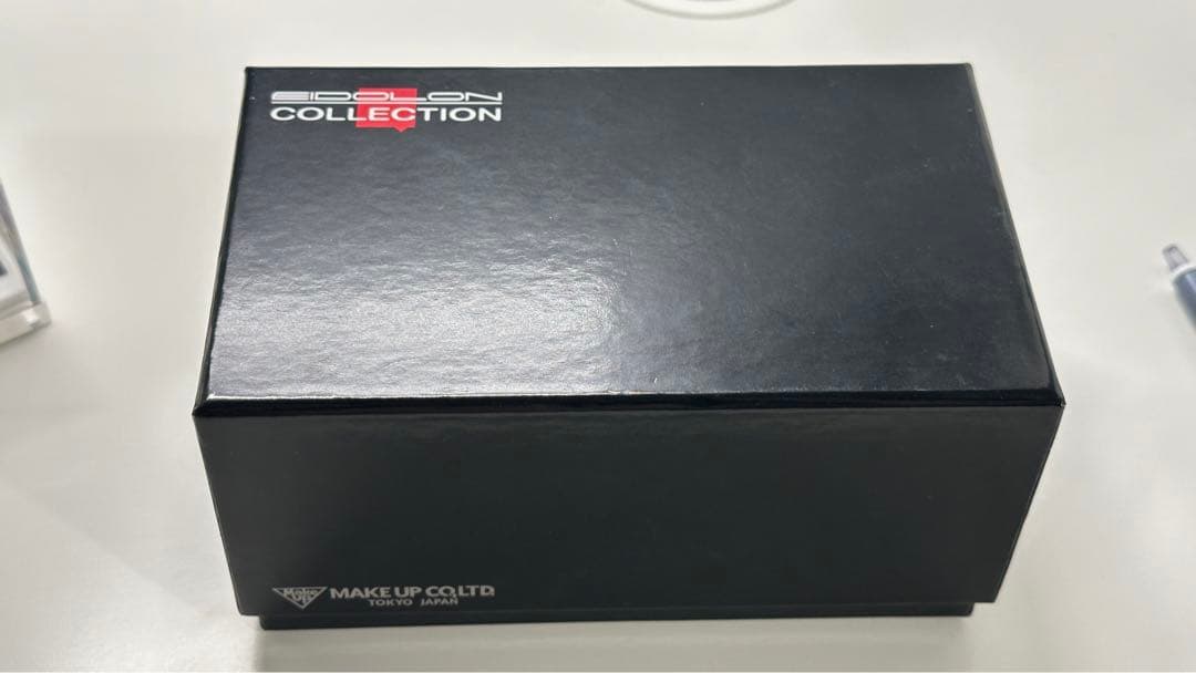 ミニカー Porsche Carrera GT2004Arctic White / Red