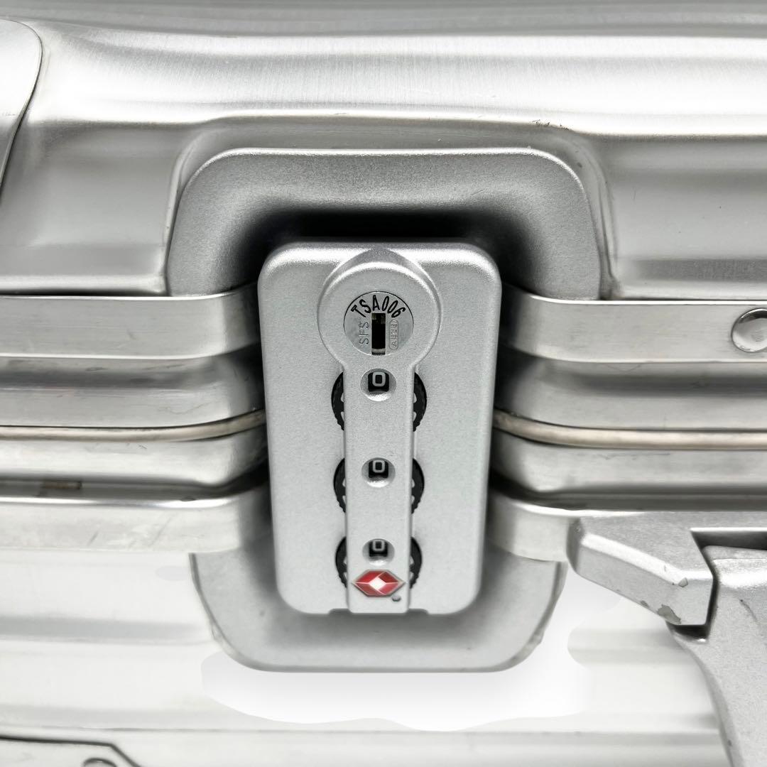 リモワ トパーズ 2輪 スーツケース 929.52 シルバーアルミニウム