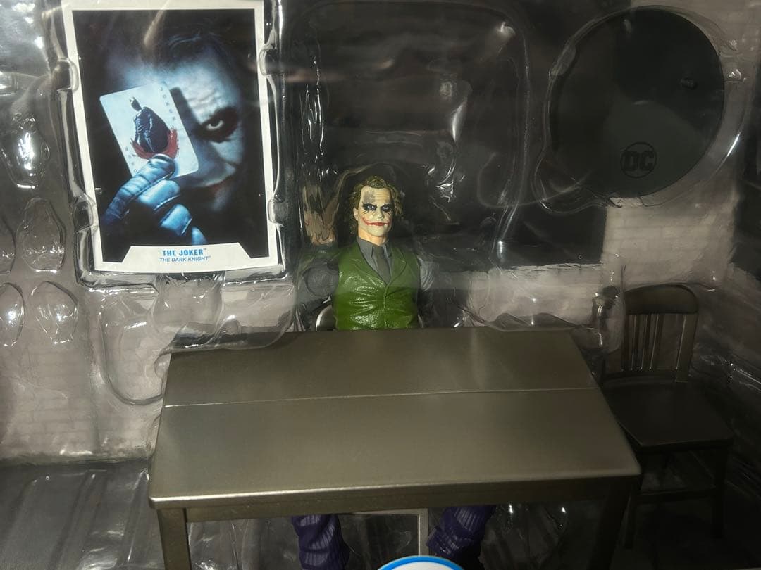 dcマルチバース ジョーカー 取調室＆ バットマン 2体セット