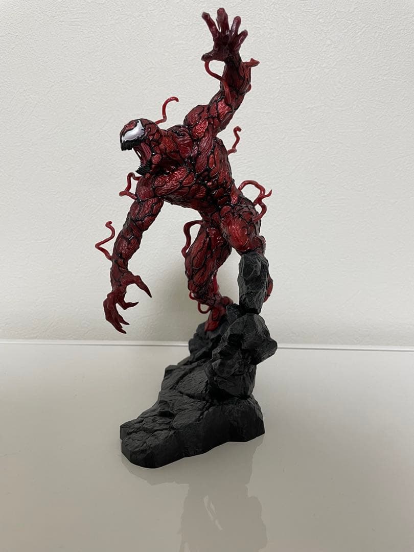 HAPPYくじ　VENOM A賞ヴェノム　LAST賞カーネイジ　フィギュア