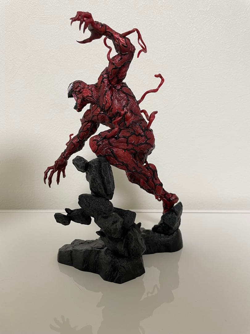 HAPPYくじ　VENOM A賞ヴェノム　LAST賞カーネイジ　フィギュア