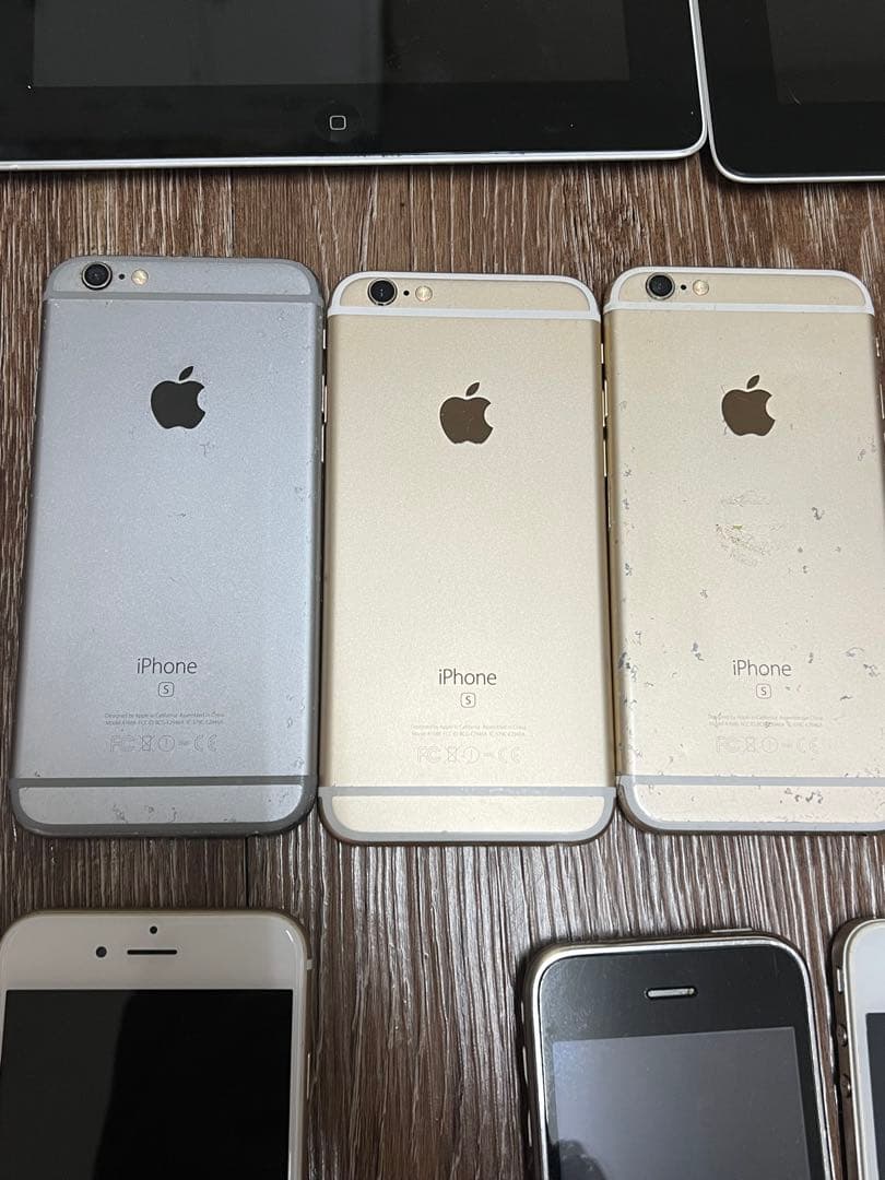 スマホ　iPhone ipad まとめ 18台　部品取り用 《ジャンク》