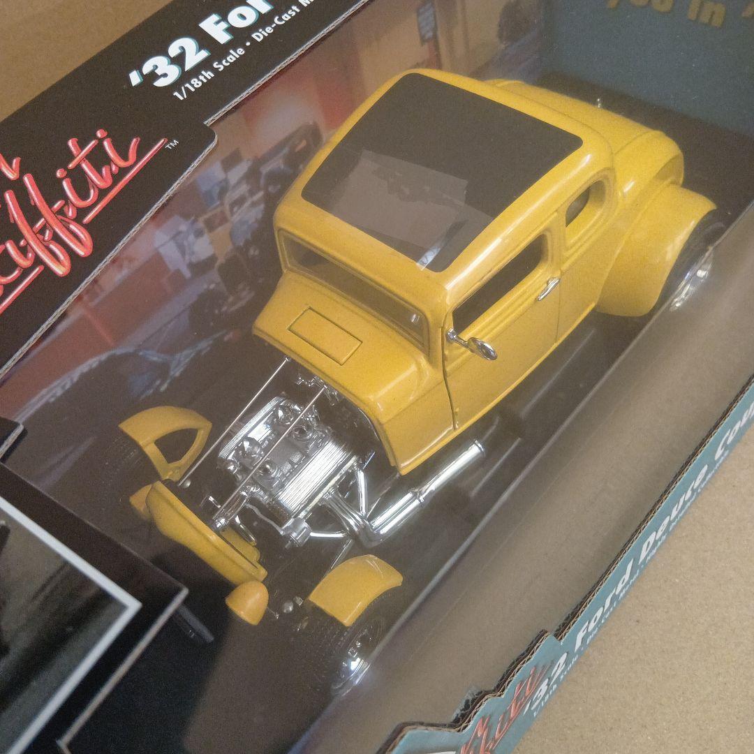 絶版 限定】 Ertl '32 Ford Deuce Coupe 1/18 - メルカリ