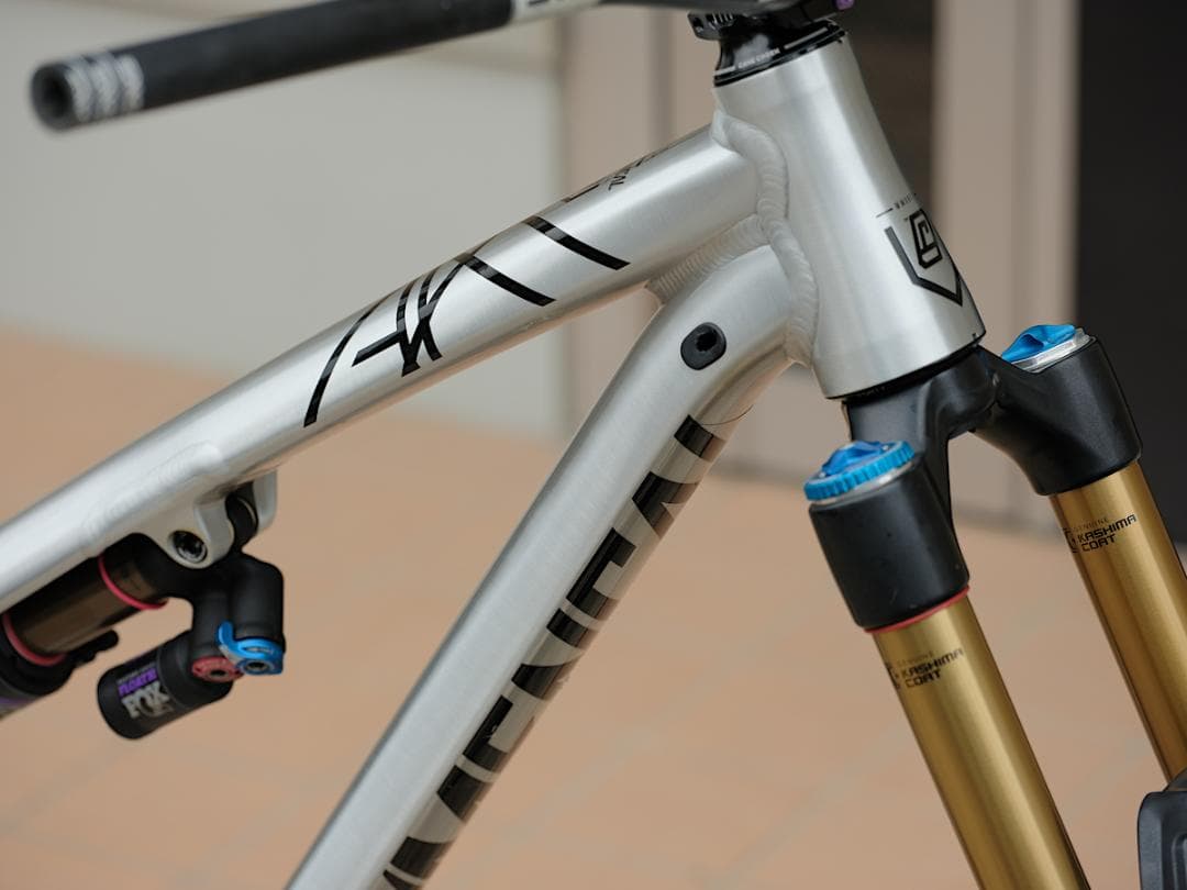 Commencal Meta AM V4.2 コメンサル サス+ホイールSet - メルカリ