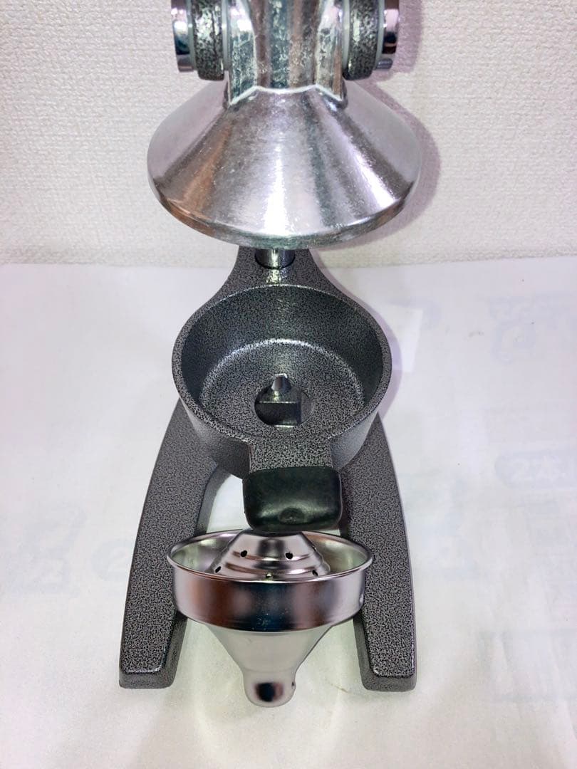 新品 Eurolux 鋳鉄シトラスジューサー 特大 商用グレード