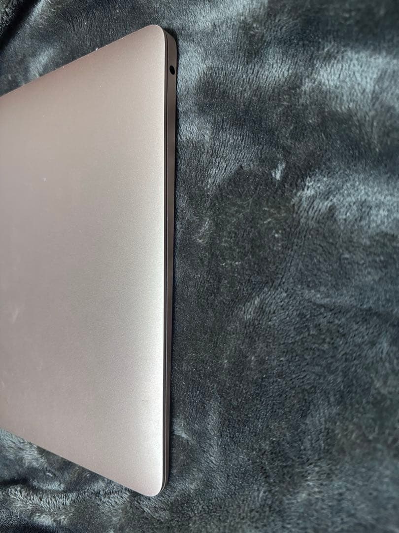MacBook Air A1932 ゴールド 液晶割れ ジャンク品 - メルカリ