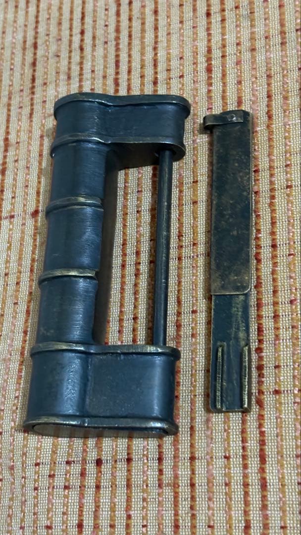 古民具 錠前 和錠前 蔵戸鍵 江戸時代 骨董 アンティーク オブジェの