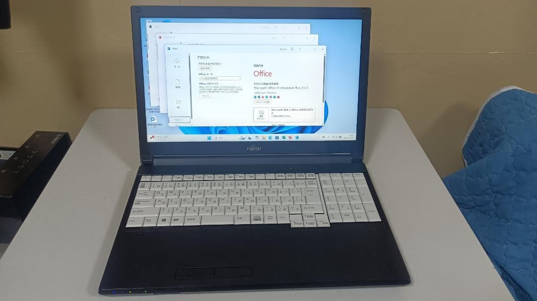 ⭐ノートパソコン⭐FUJITSU 第六世代intel SSD128G メモリ8G - Windows