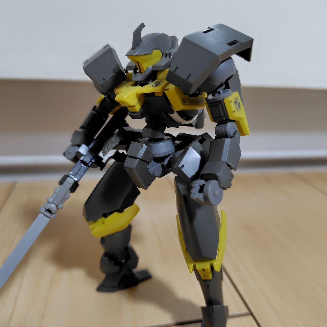 鉄血のオルフェンズ HG レギンレイズ イオク機 - メルカリ