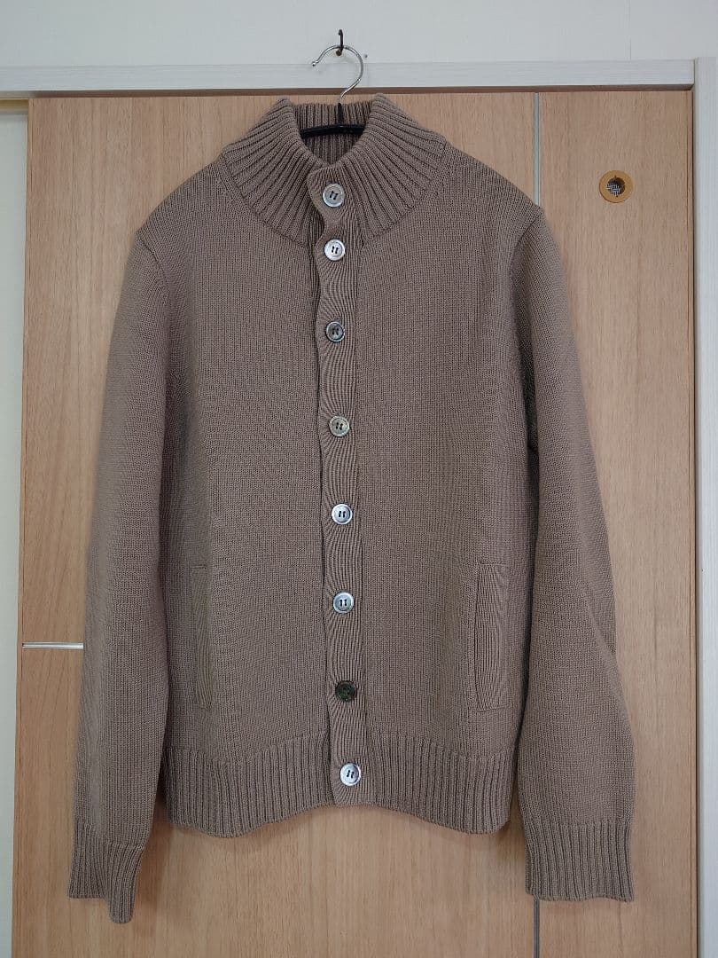 鎌倉シャツ　スタンドカラーカーディガン　　　　Mサイズ　ベージュ 鎌倉シャツの定番」スタンドカラーカーディガン | 読む、鎌倉シャツ