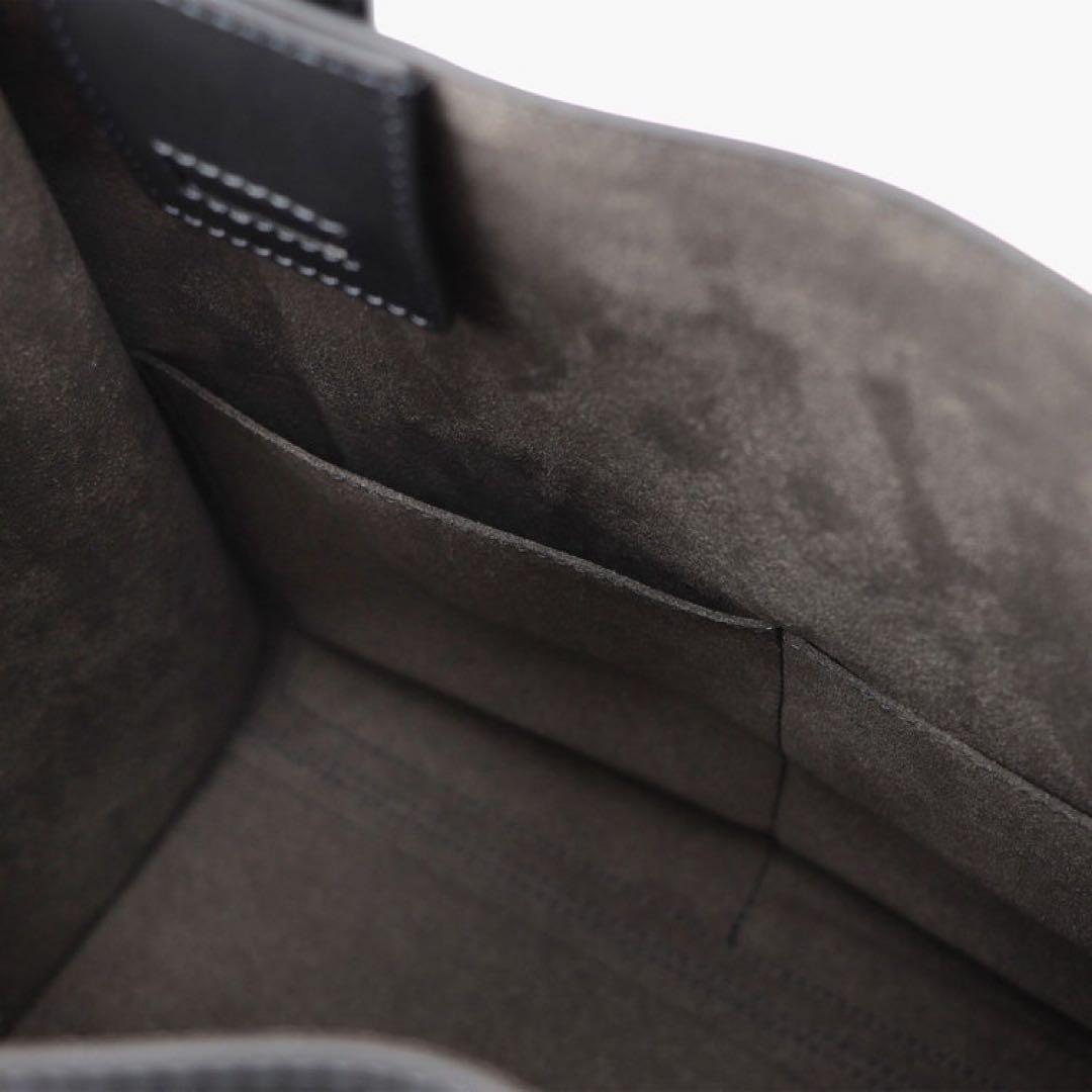 ラ*ビ様 FARO グレー レザー トート Calma Tote TalI Ne - メルカリ