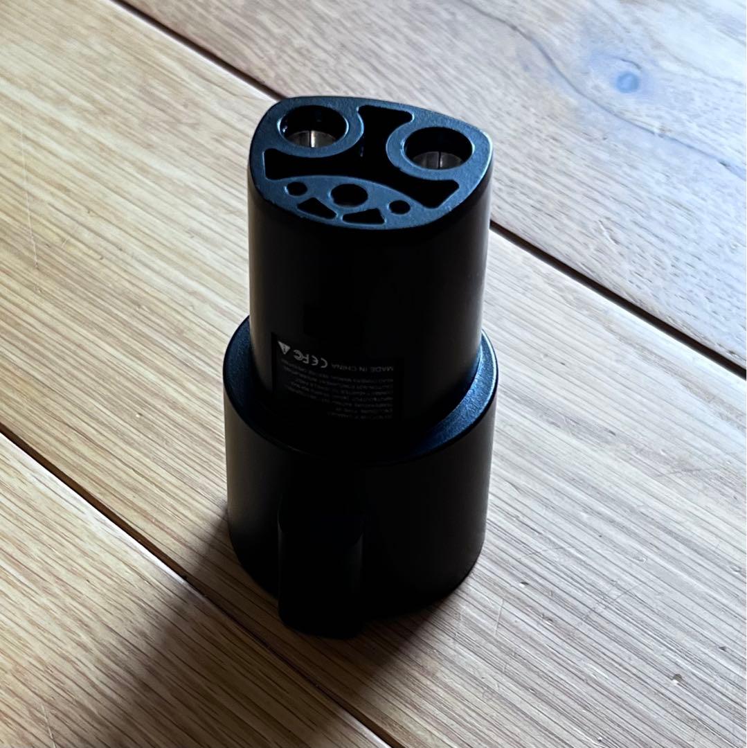 テスラ チャデモアダプターとJ1772→NACS変換アダプタのセット - メルカリ