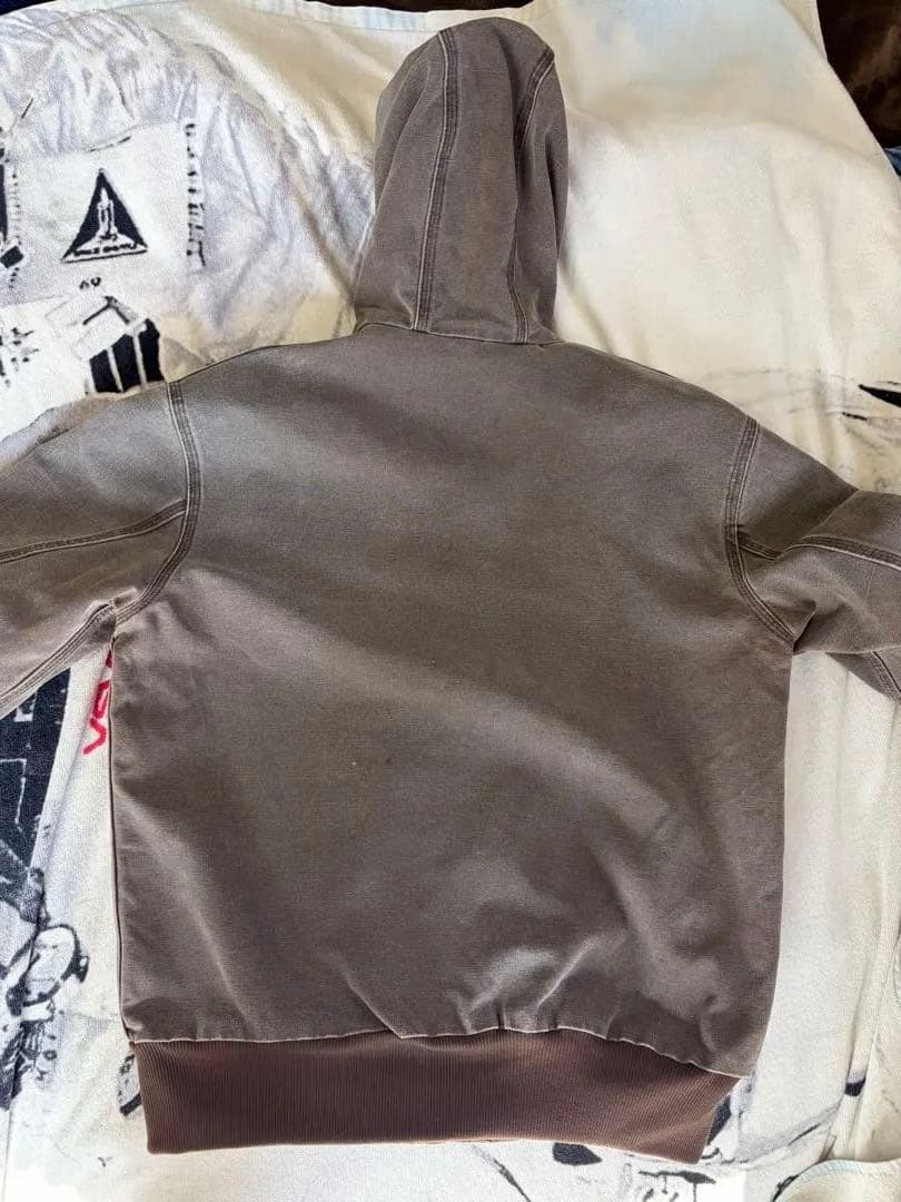 Carhartt アクティブジャケット 岸優太着用モデルと同配色 ブラウン