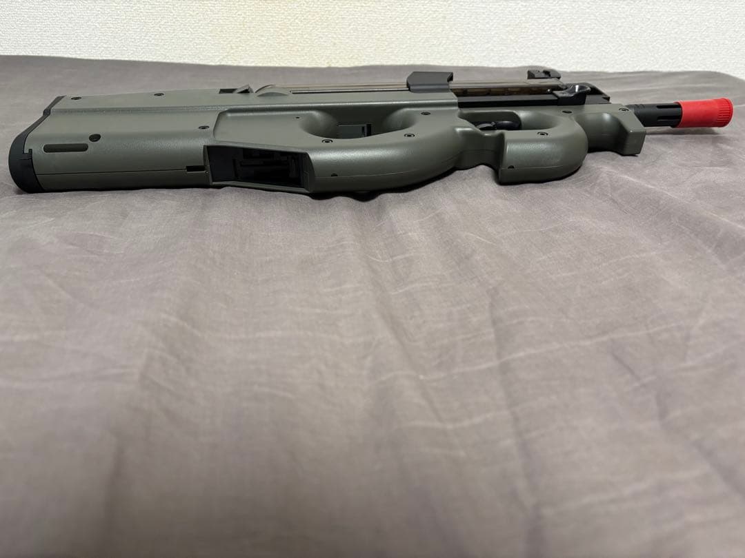 東京マルイ　P90 ハイサイクルカスタム　エアガン