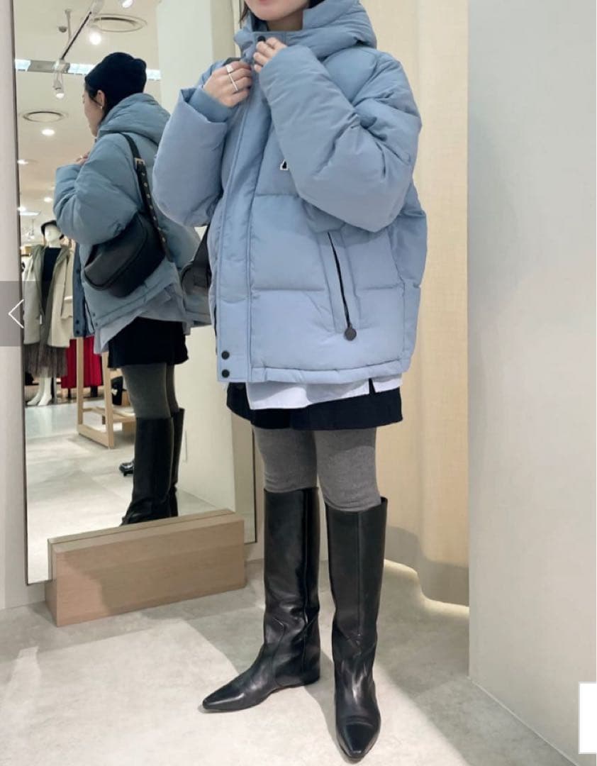 AMIPARIS PUMA フード付きライトブルーダウンジャケット - メルカリ