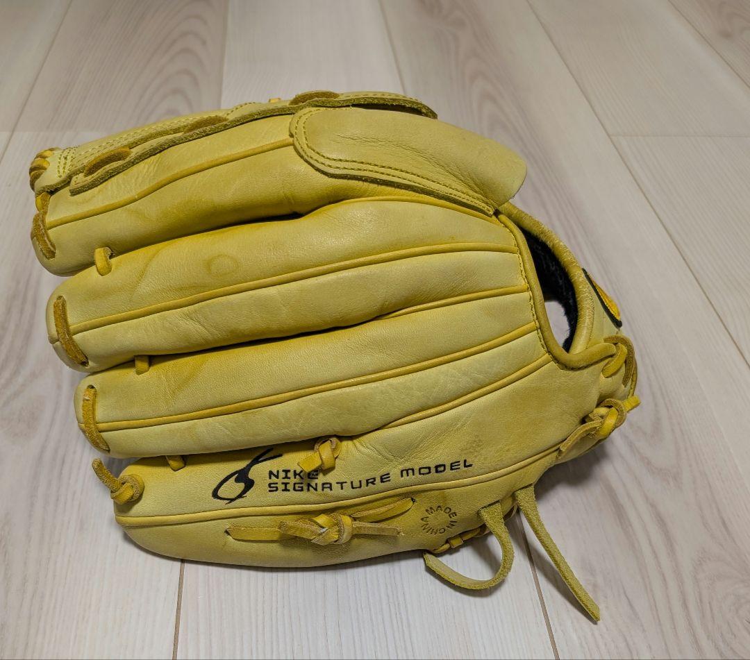 Nike 軟式グローブ イエロー Signature Model シグネチャー - メルカリ