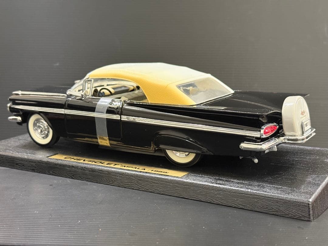 1959年】シボレーインパラクーペ 【1/18】スケール - メルカリ
