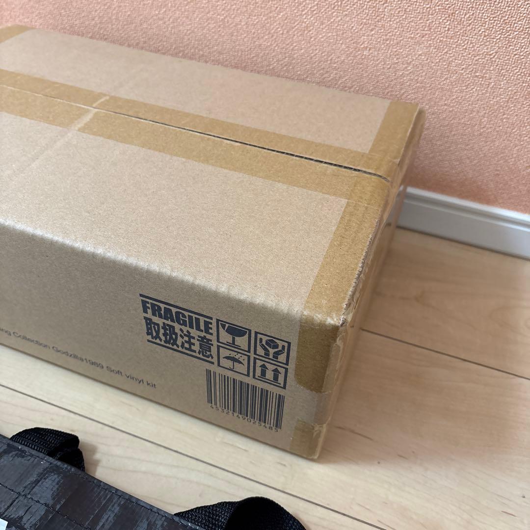 酒井ゆうじ造形コレクション ゴジラ(1989)口閉じVer. ソフビ組立キット