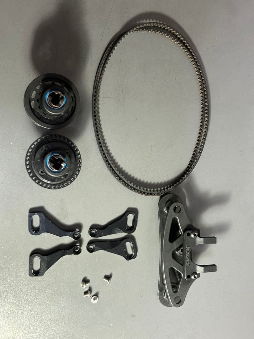 Xray X4 2024 1.5アルミ 2025パーツ付き 新品パーツあり