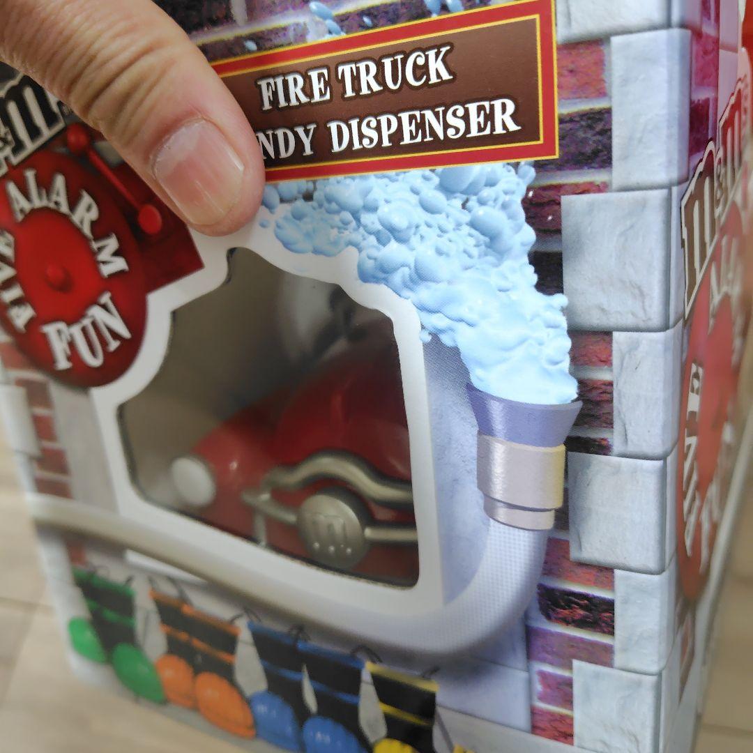 限定品 m&m's 消防車フィギュア ファイヤーマントラック　エムアンドエム