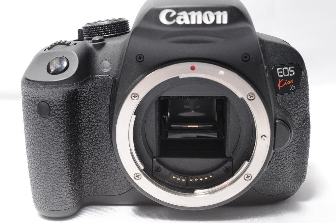 ✨Canon Kiss X7i✨ショット数少❣️スマホ転送❣️自撮り❣️動画
