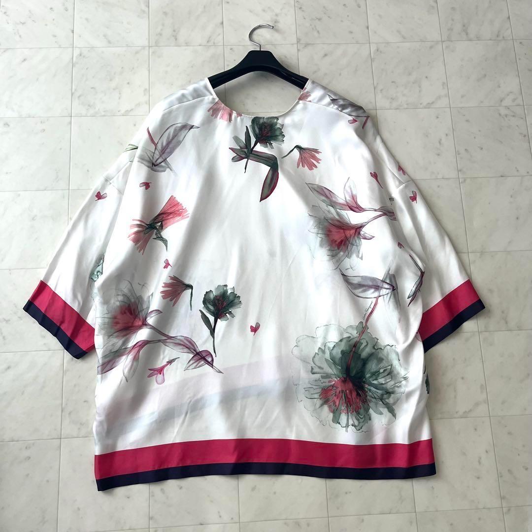 美品♡現行 サルヴァトーレフェラガモ シルク ブラウス フラワー