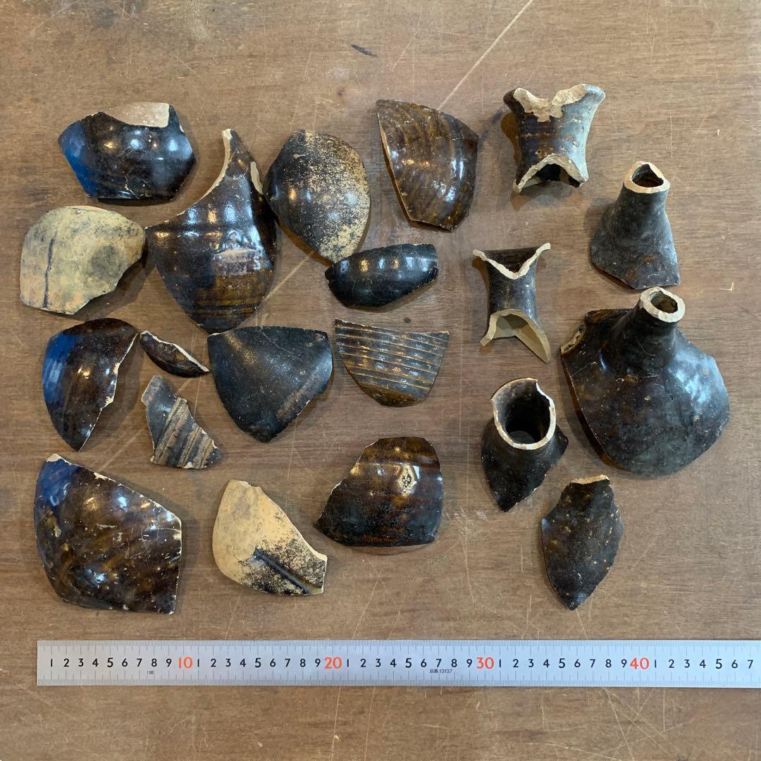 古唐津　陶片　黒唐津　徳利　発掘品　古道具 黒唐津 徳利 | 鶴田 純久の章 お話