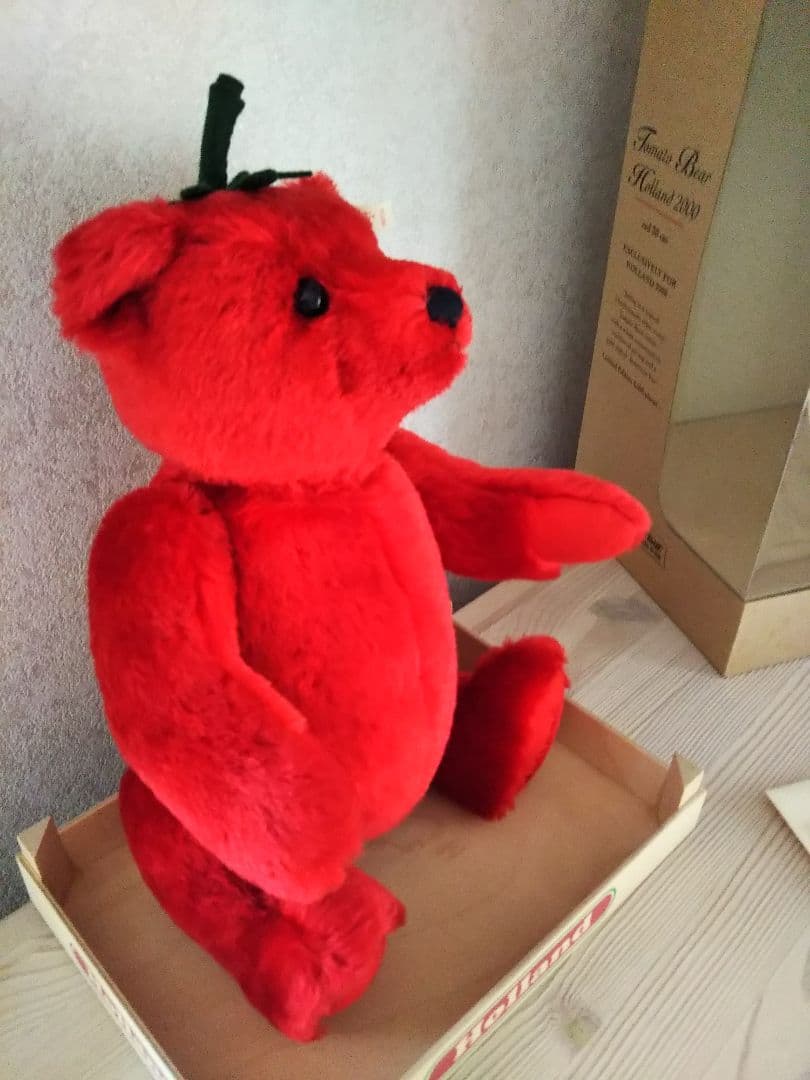 シュタイフ ２０００年　限定　トマトベア