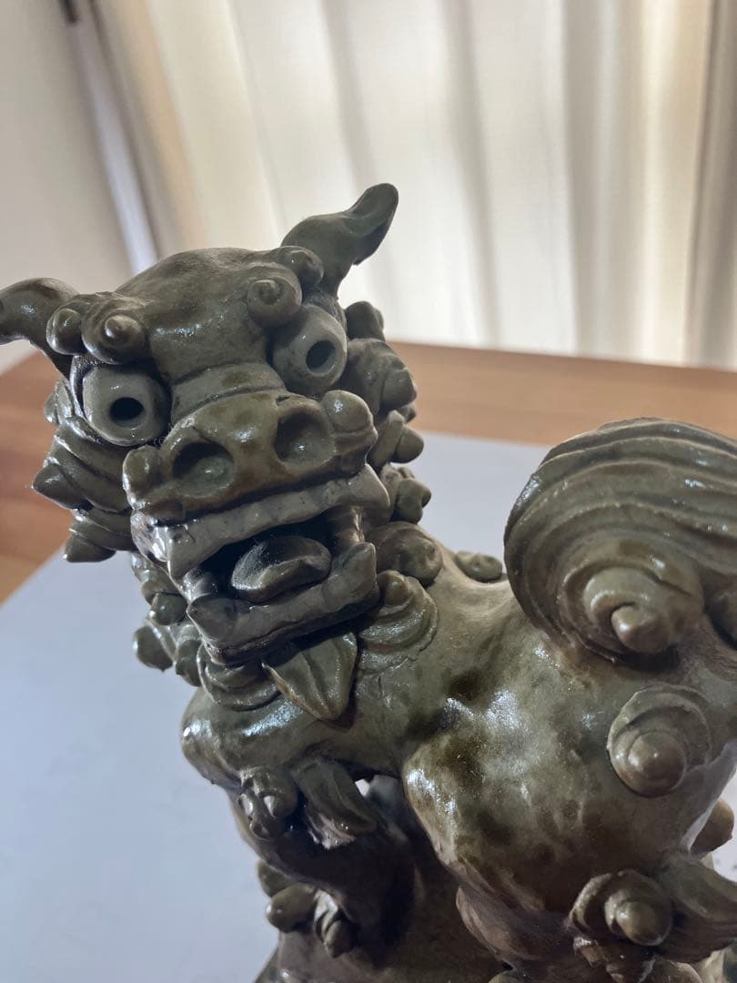 沖縄 琉球 壺屋焼 新里勇人作 台付シーサー ヤチムン やちむん - メルカリ