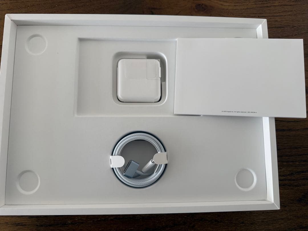 MacBook Air M4 スカイブルー 充放電回数5回 - メルカリ